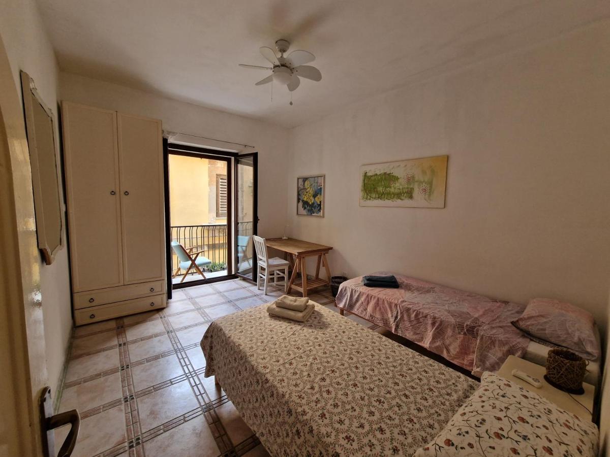 Sea-View Terrace & Bikes Moon Ortigia Holiday Home Syracuse Bagian luar foto
